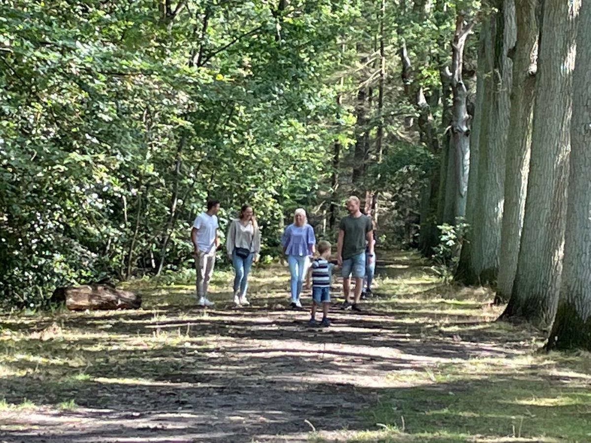 De Swaenhoeve Zoersel Buitenkant foto