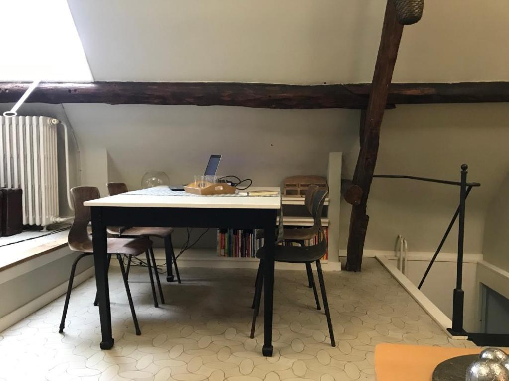 De Swaenhoeve Zoersel Buitenkant foto
